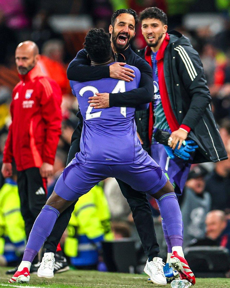 华体会下载-关于曼联力克AC米兰，格列兹曼扑点救主欧冠的信息  第1张