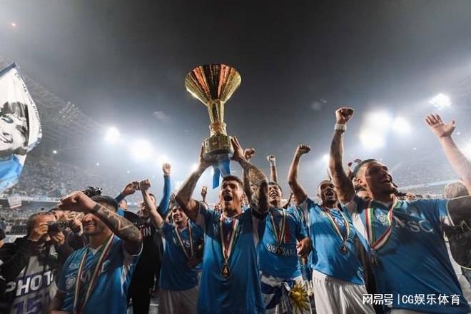 华体会登录-那不勒斯险胜曼联，哈兰德梅开二度西甲的简单介绍  第2张